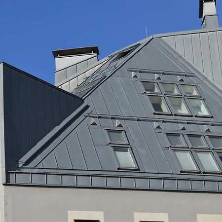 Luxury Apartment With A Balcony And View In Riga Old Town Экстерьер фото