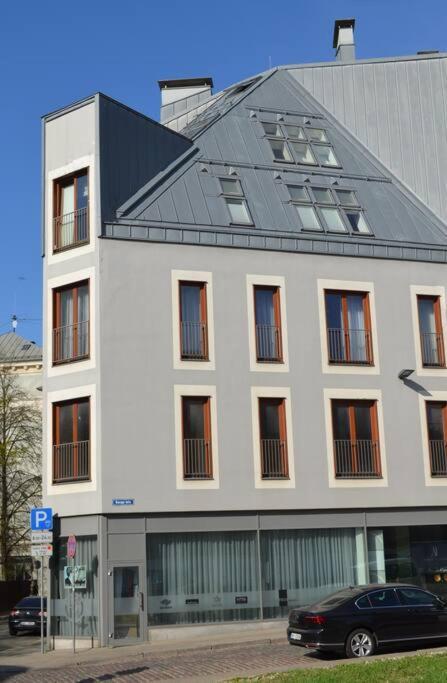 Luxury Apartment With A Balcony And View In Riga Old Town Экстерьер фото