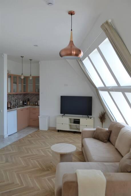 Luxury Apartment With A Balcony And View In Riga Old Town Экстерьер фото
