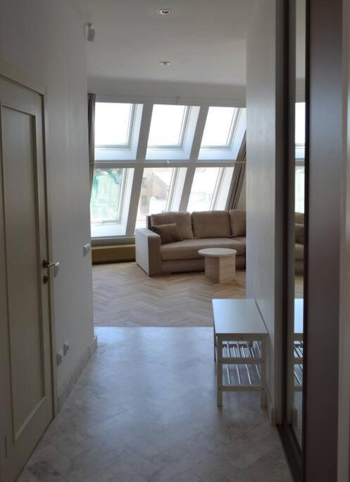Luxury Apartment With A Balcony And View In Riga Old Town Экстерьер фото